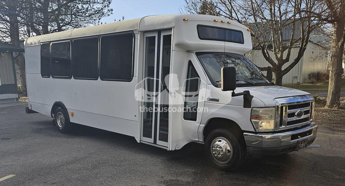Used 2015 CHAMPION E450 Challenger