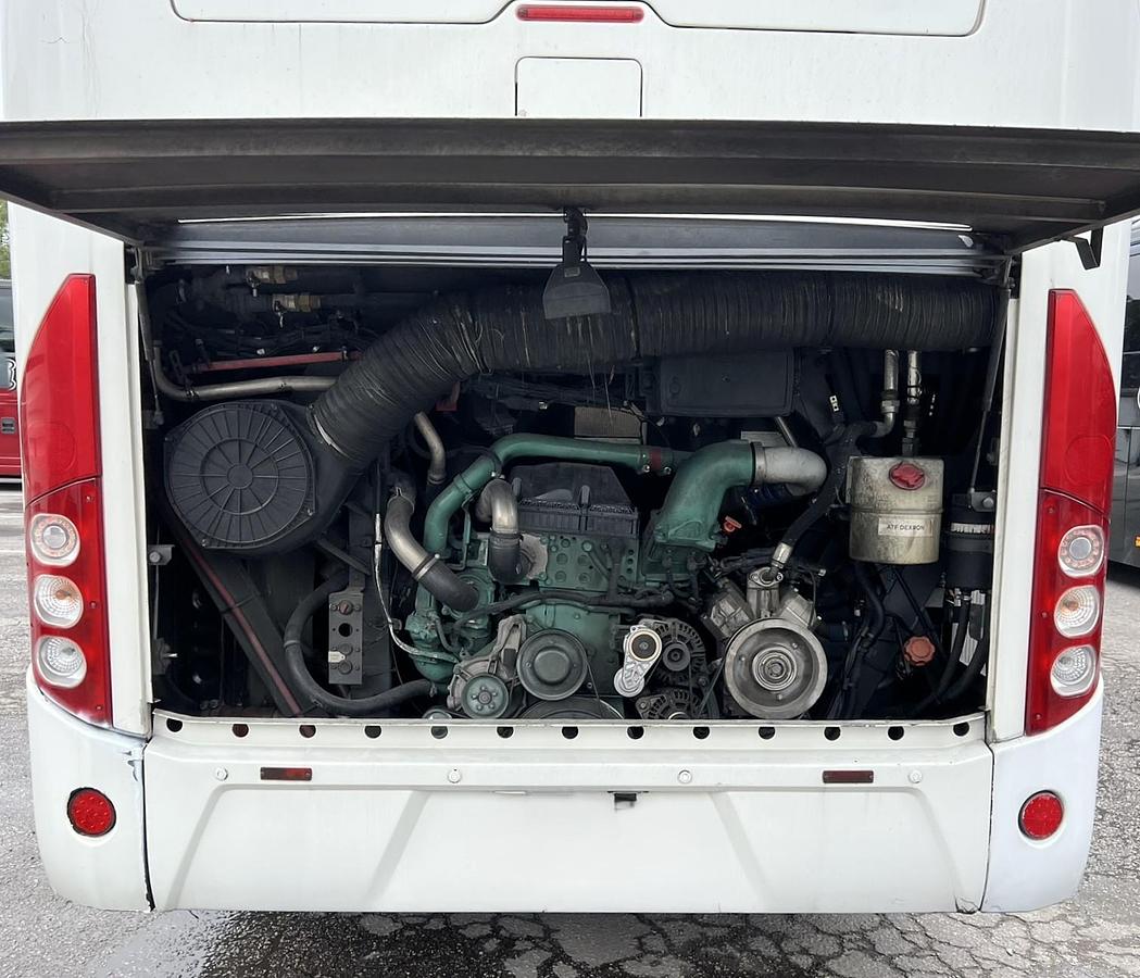 Used 2016 VOLVO 9700