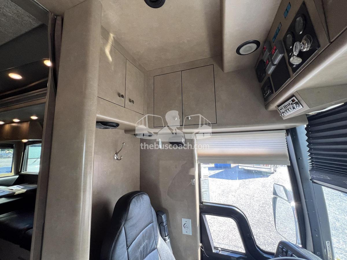 Used 2006 PREVOST XLII Entertainer Willie