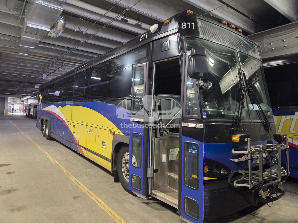 Used 2017 MCI D4500