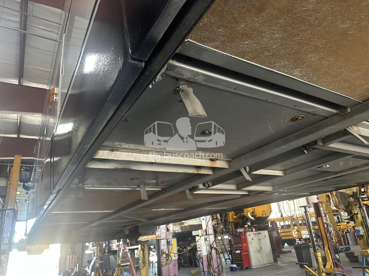 Used 2006 PREVOST H3-45