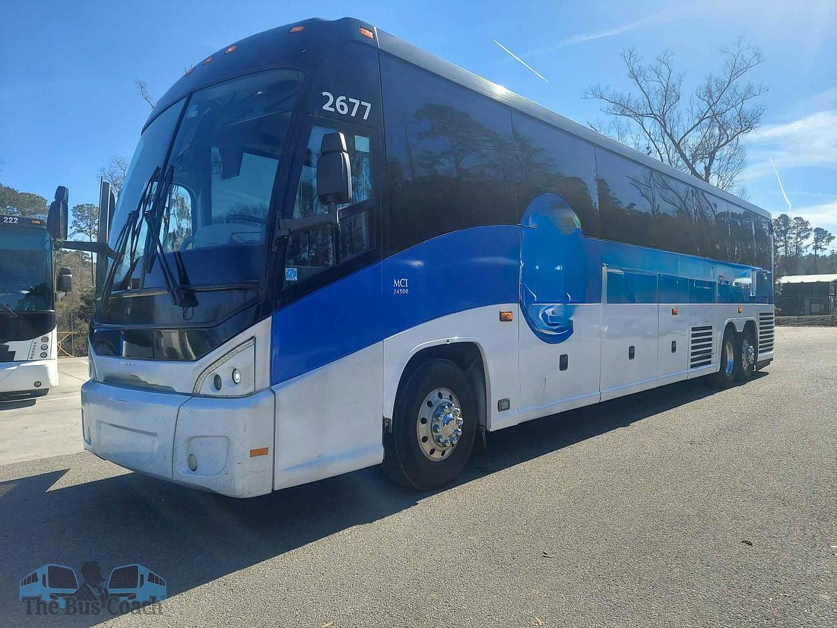 Used 2012 MCI J4500
