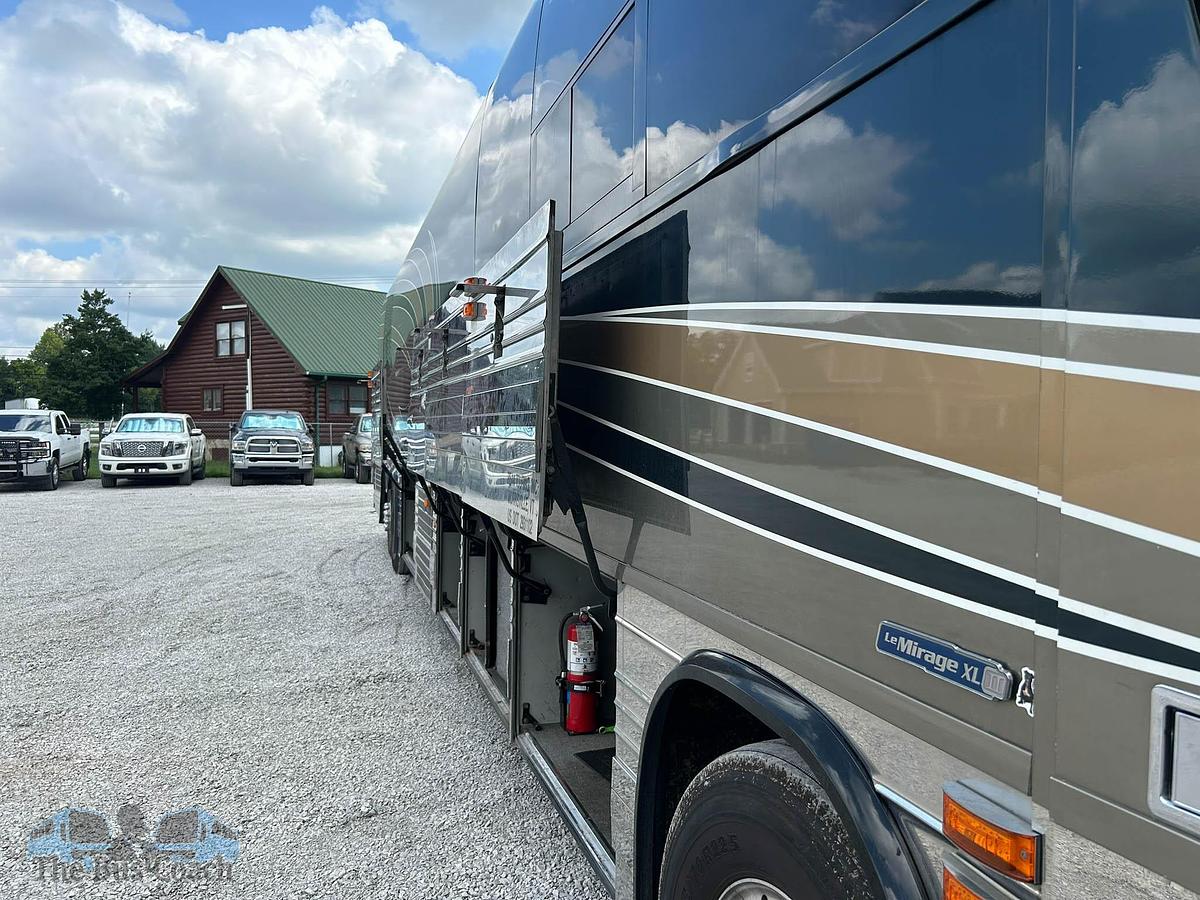 Used 2008 PREVOST XLII