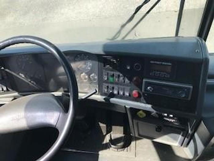 Used 2004 VAN HOOL C2045