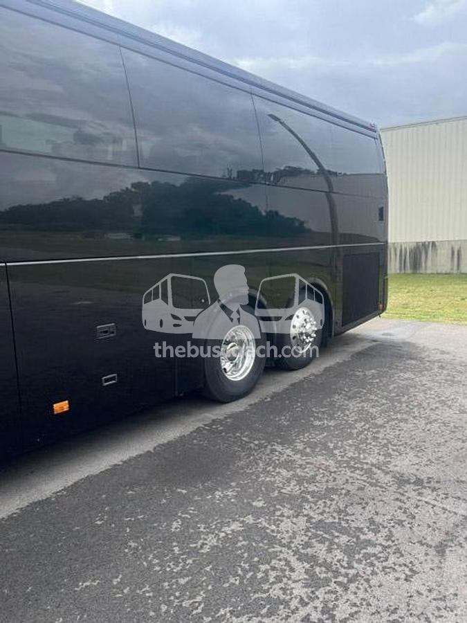 Used 2019 VOLVO 9700