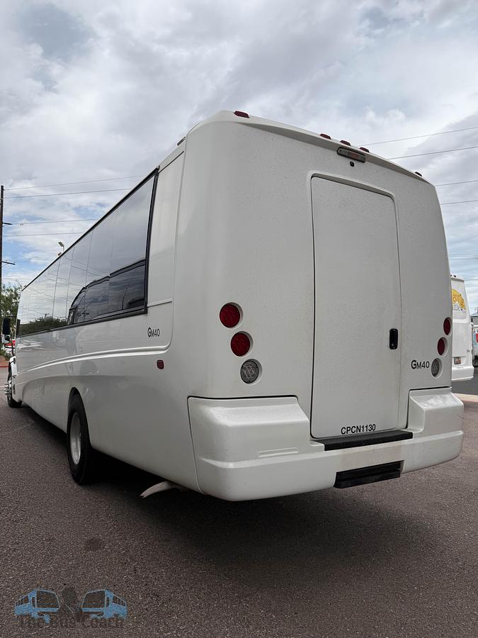 Used 2018 FREIGHTLINER GM40