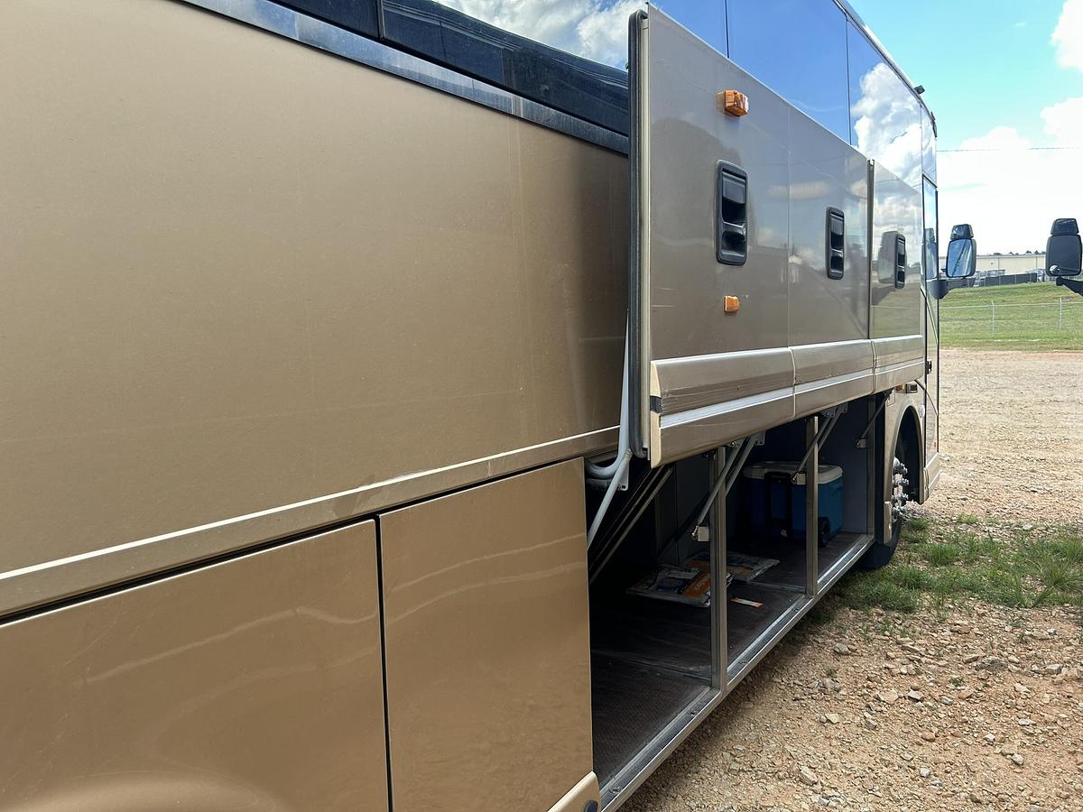 Used 2017 VAN HOOL CX35