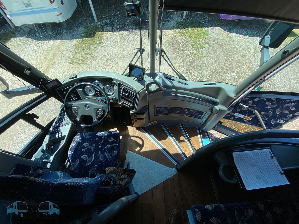 Used 2015 MCI J4500