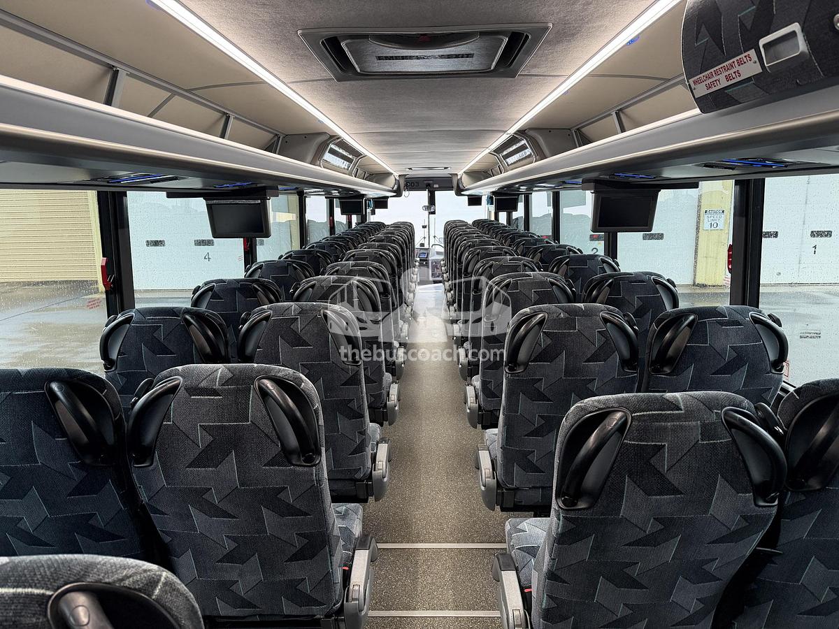 Used 2018 VAN HOOL CX45