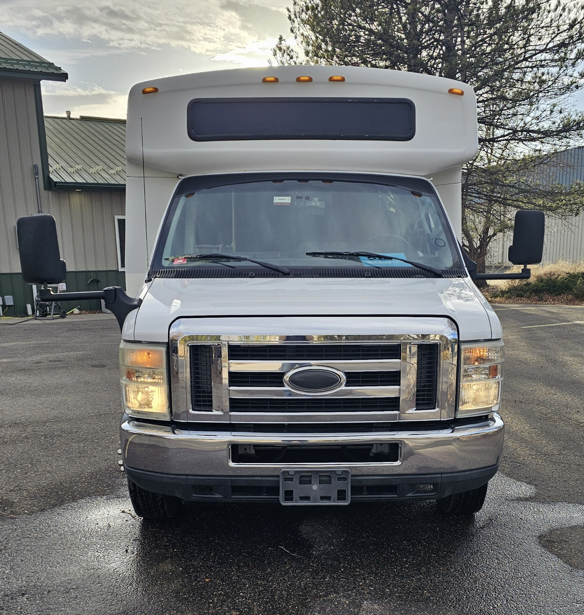 Used 2015 CHAMPION E450 Challenger