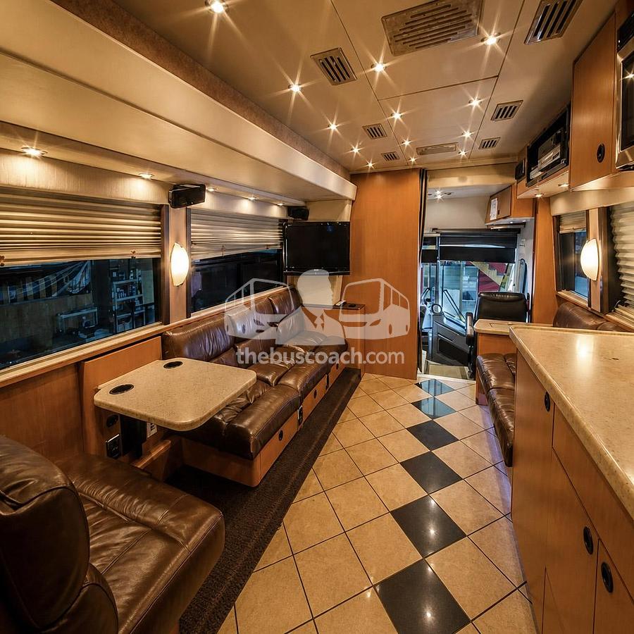 Used 2006 MCI J4500 Entertainer