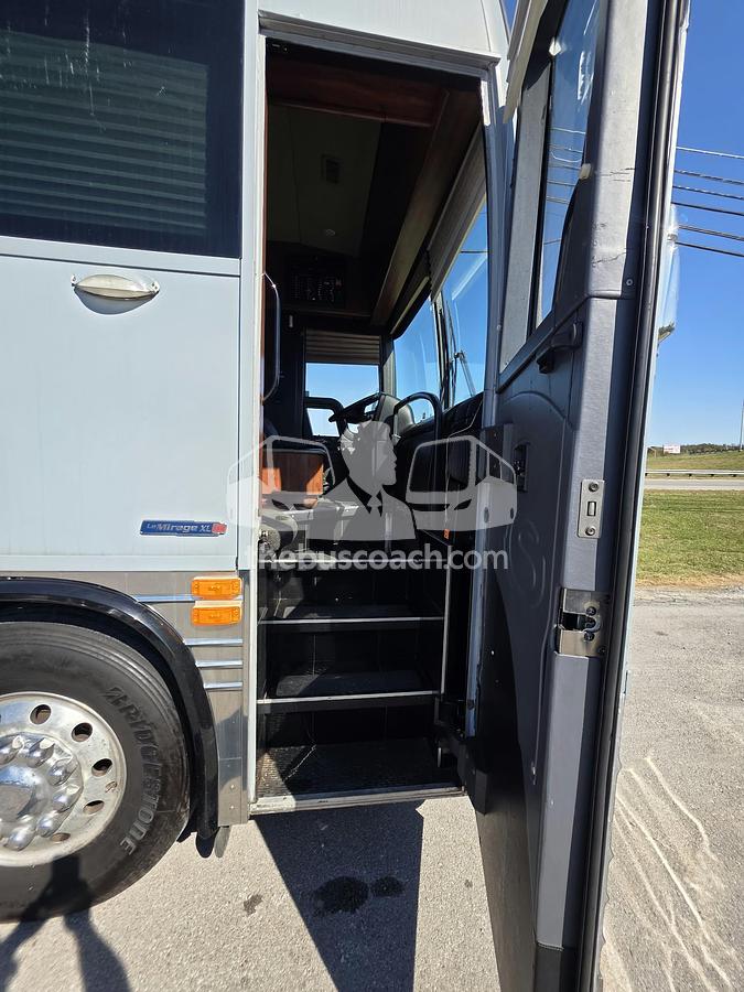 Used PREVOST XL2 ENTERTAINER