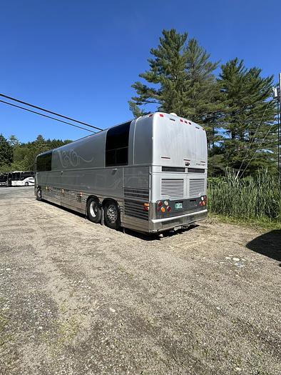 Used 2005 PREVOST XL2 Entertainer