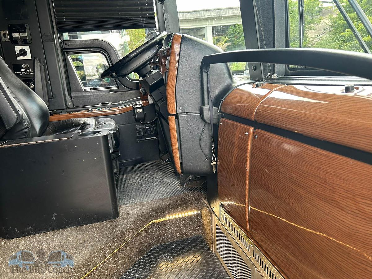 Used 2008 PREVOST XLII