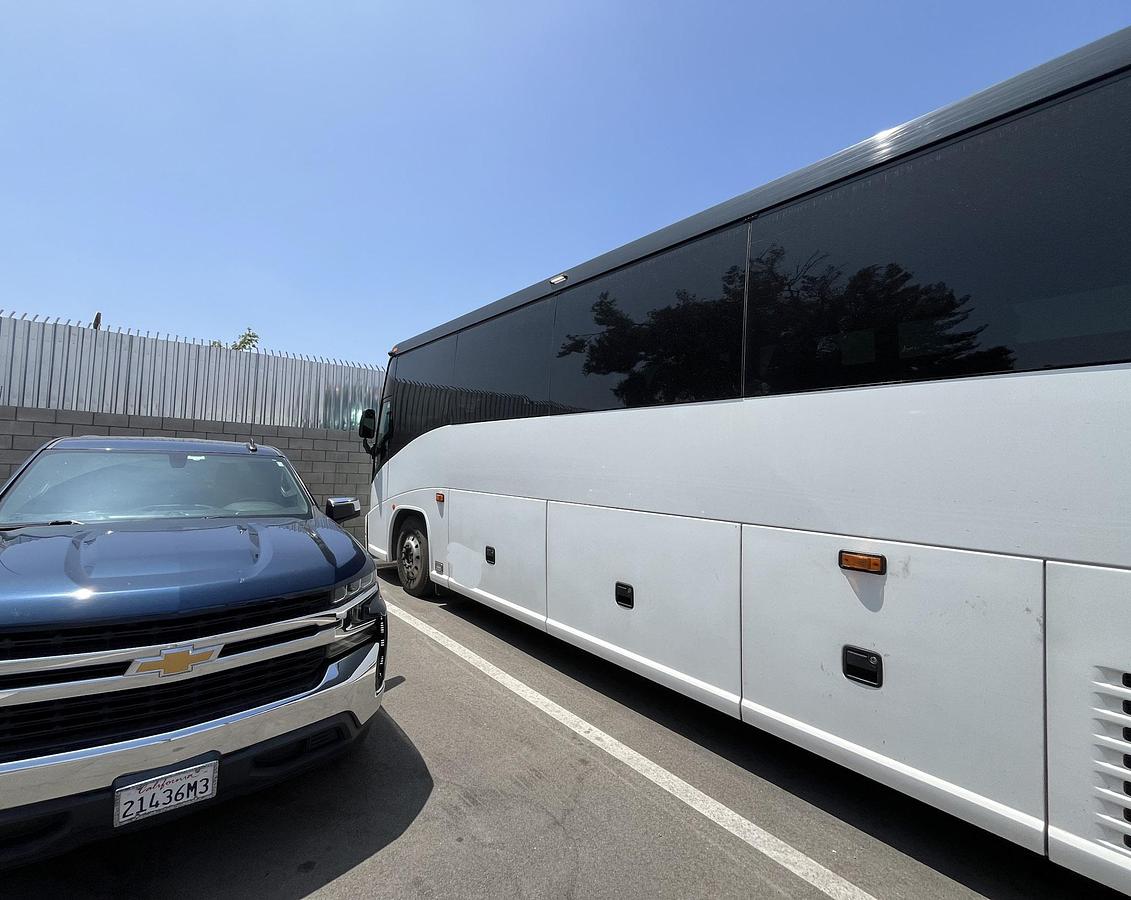 Used 2019 MCI J4500 ADA