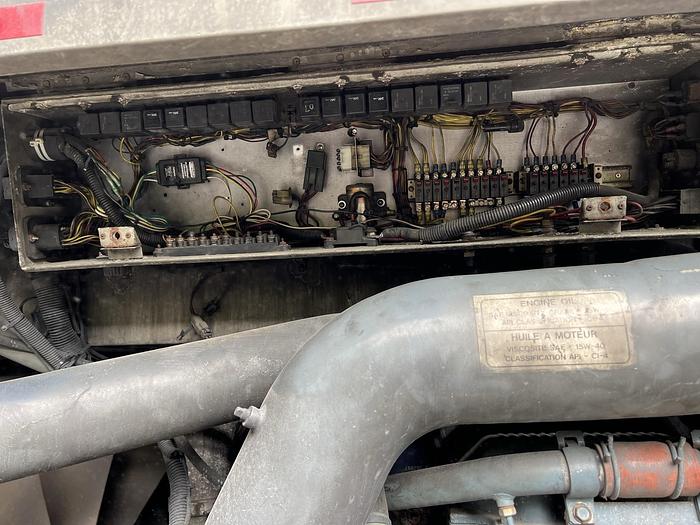 Used 2005 PREVOST XL2 Entertainer