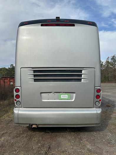 Used 2009 MCI J4500