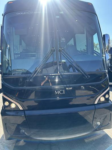 Used 2020 MCI J4500