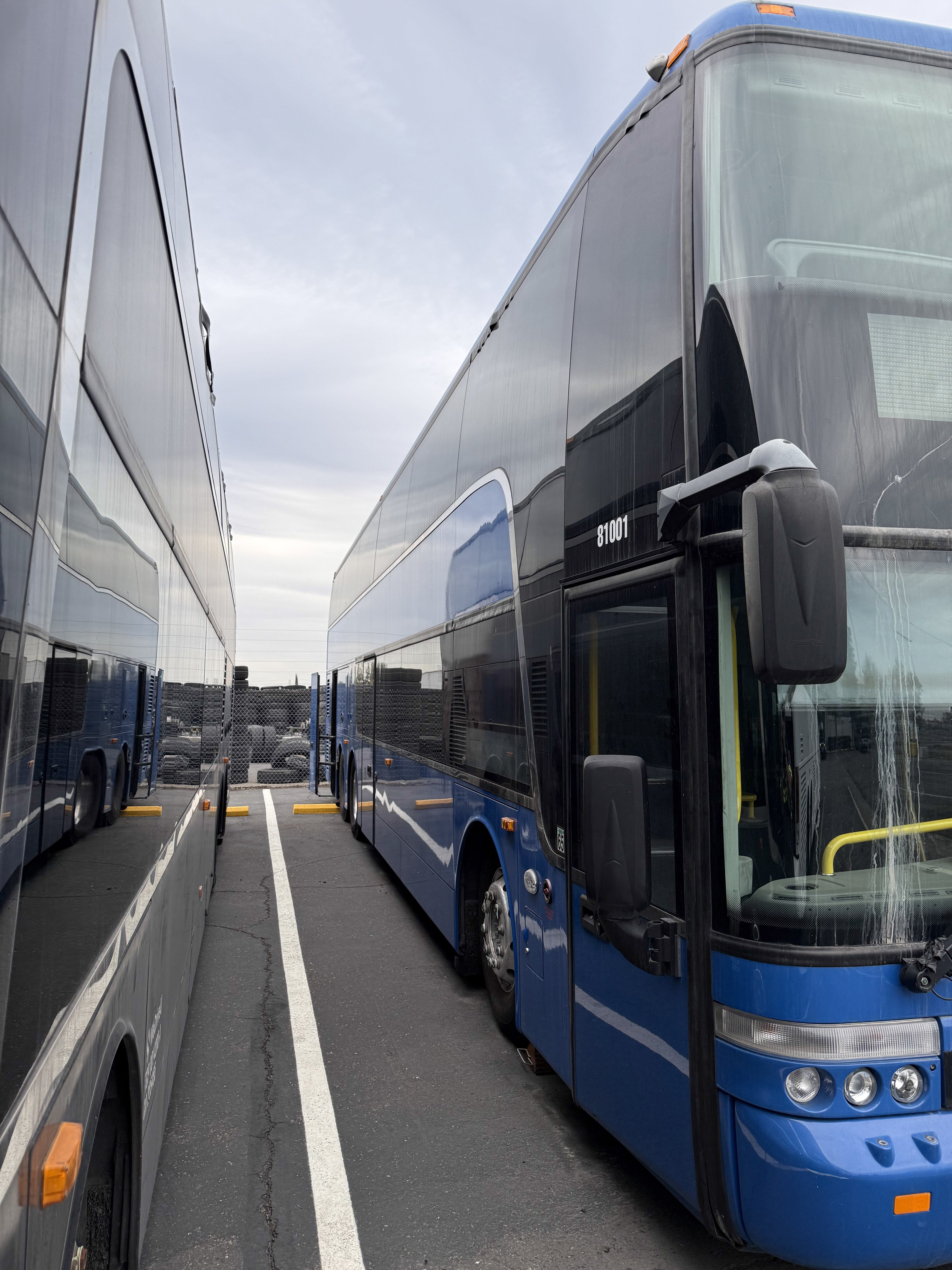 Used 2017 VAN HOOL TD925