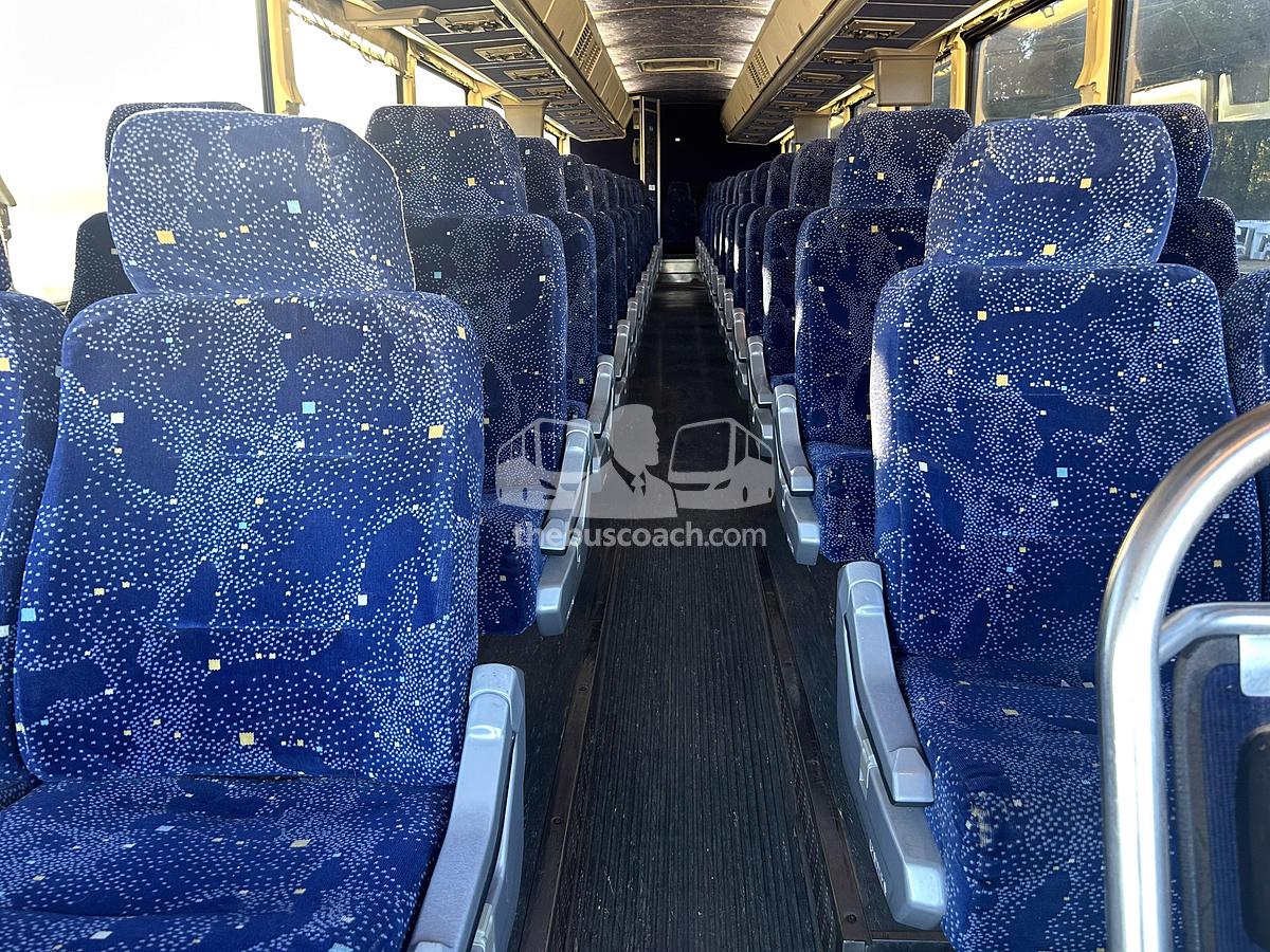Used 2008 MCI D4505