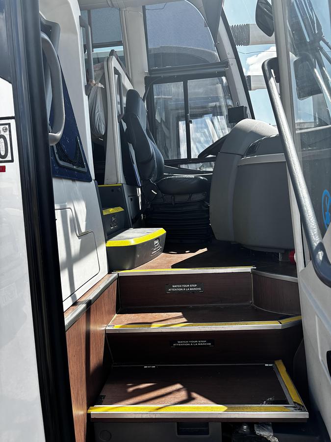 Used 2016 VOLVO 9700