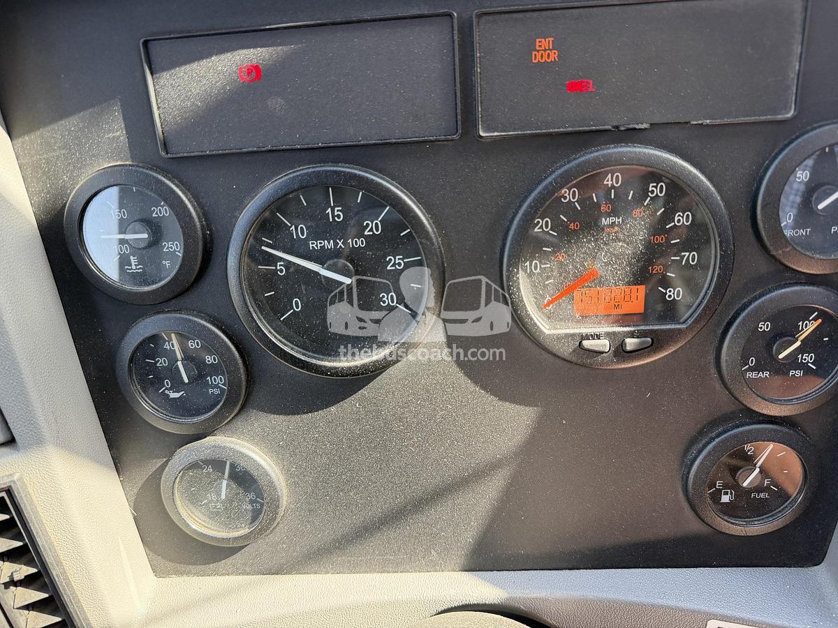 Used 2007 MCI J4500