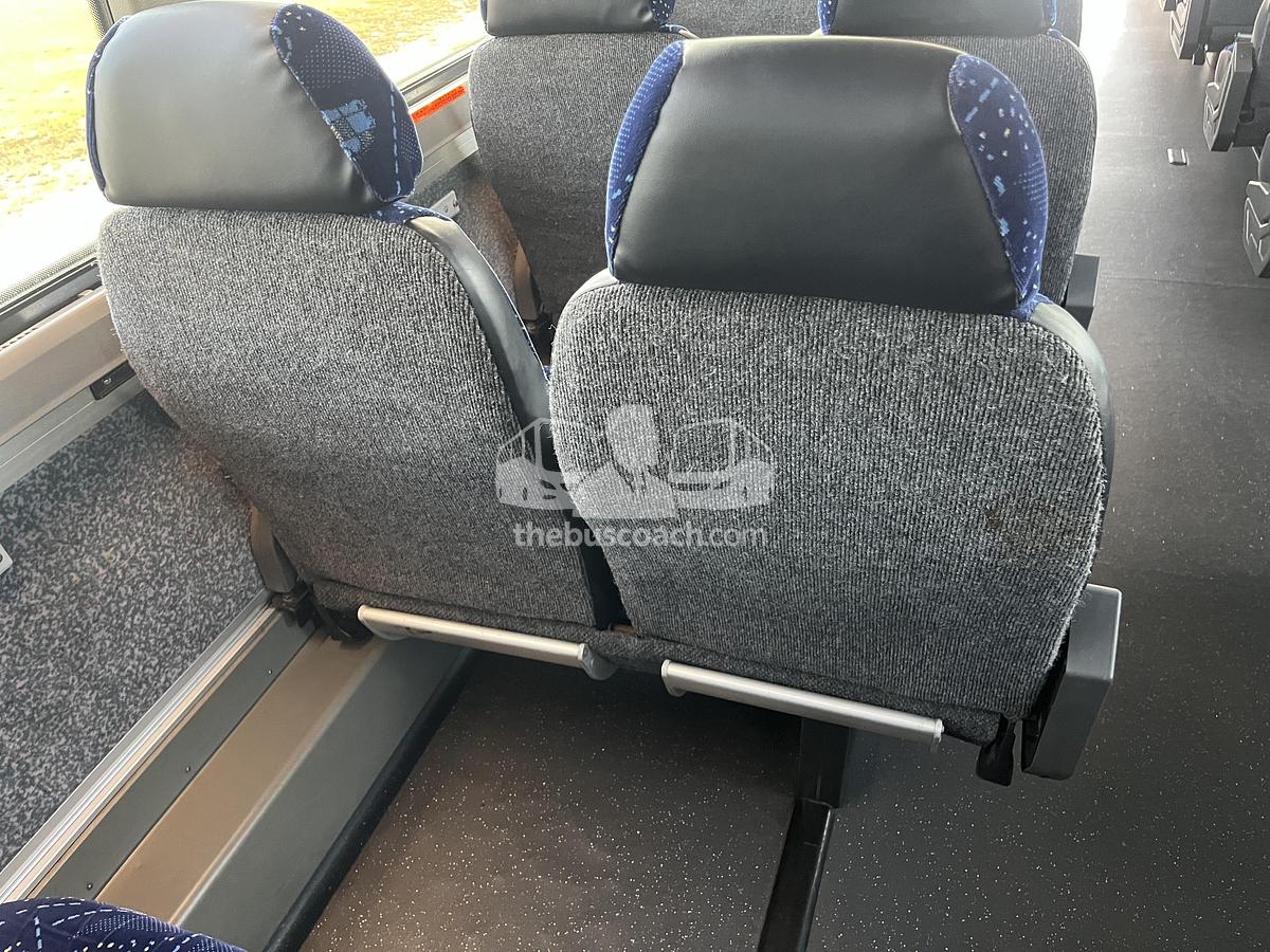 Used 2004 PREVOST H3-45 ADA