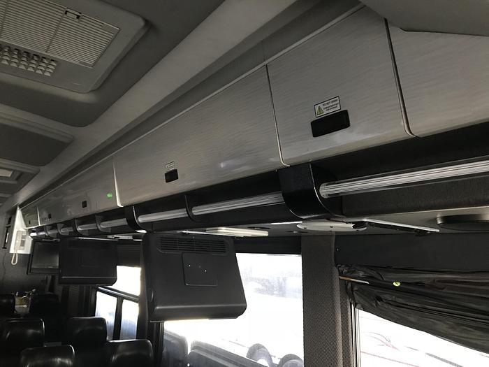 Used 2006 MCI E4500 Conv