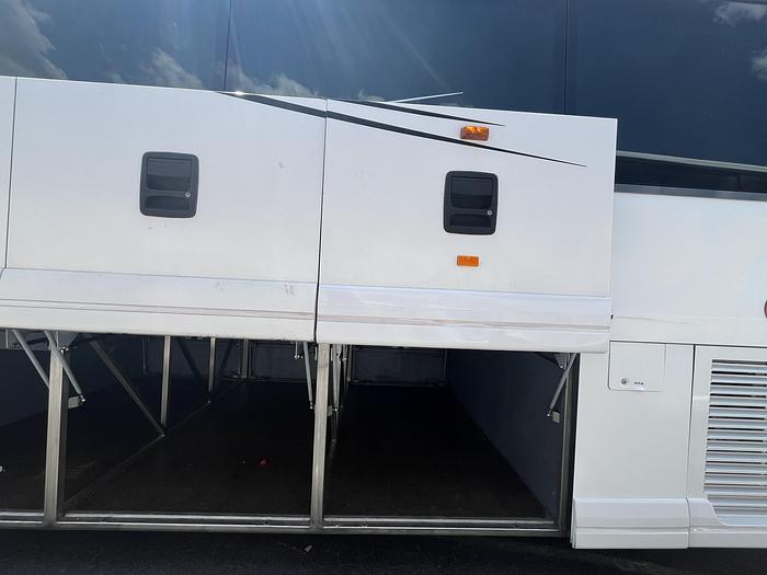 Used 2018 Van Hool CX45