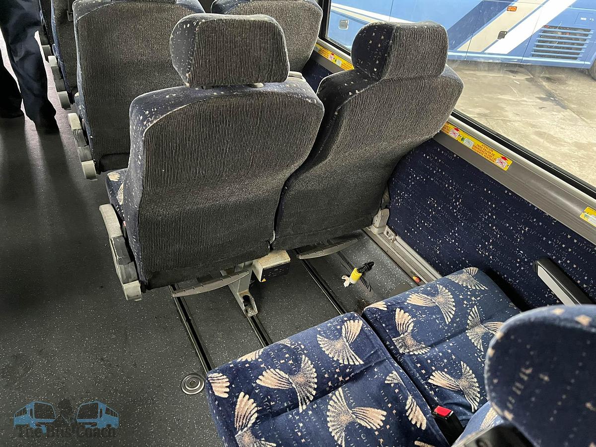 Used 2014 MCI J4500 ADA