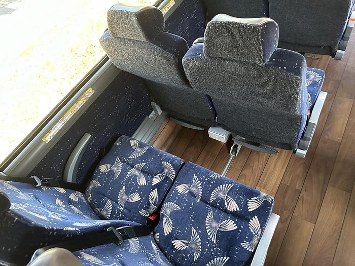 Used 2016 MCI J4500 ADA
