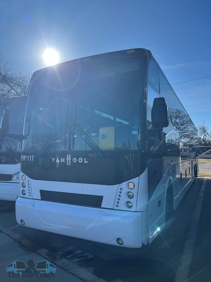 Used 2017 VAN HOOL CX45