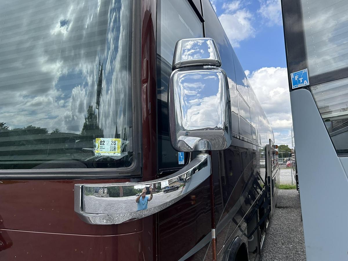 Used 2008 PREVOST XLII