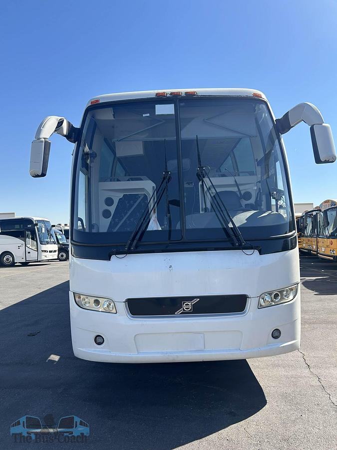 Used 2016 VOLVO 9700