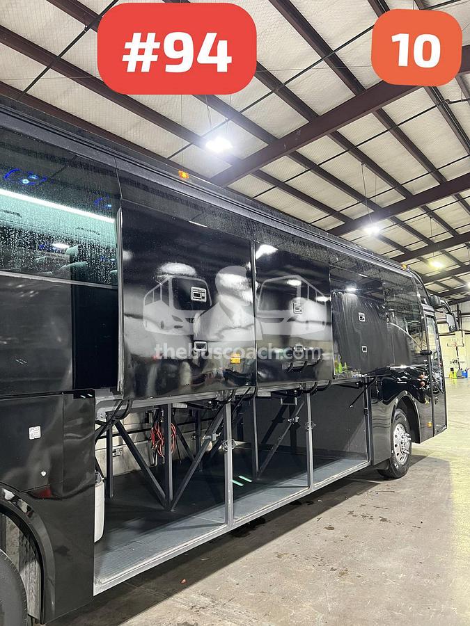 Used 2018 VOLVO 9700