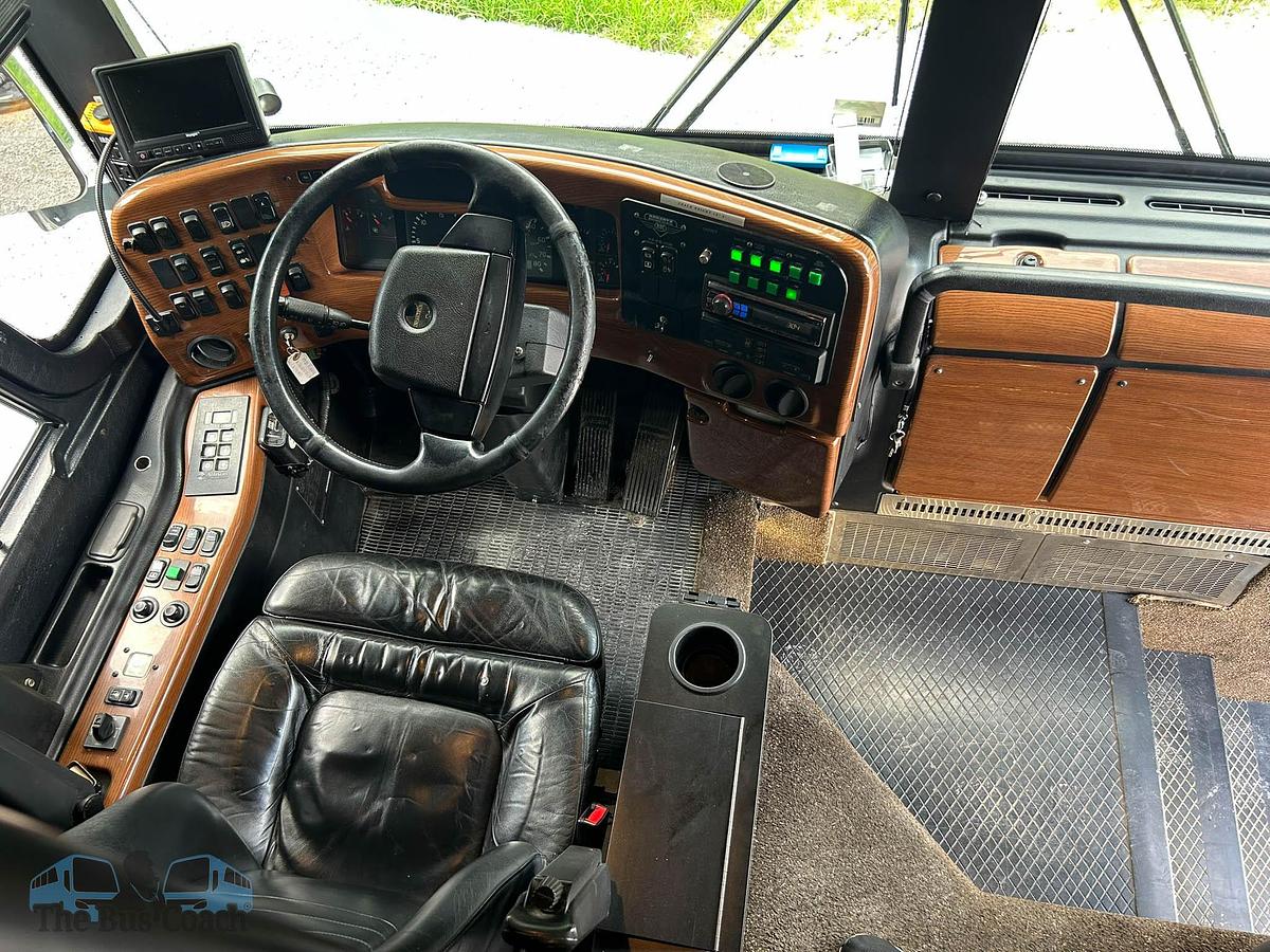 Used 2008 PREVOST XLII