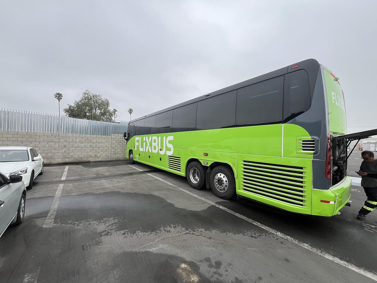 Used 2019 MCI J4500 ADA