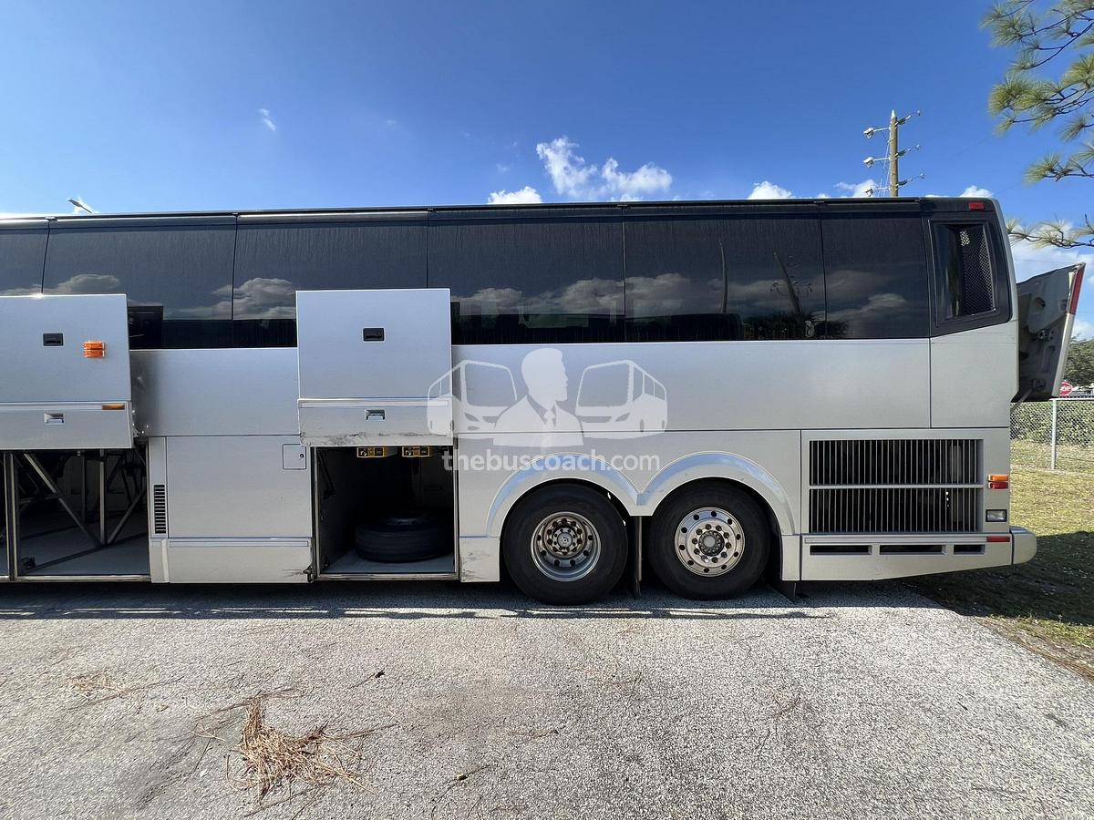 Used 2014 PREVOST H3-45