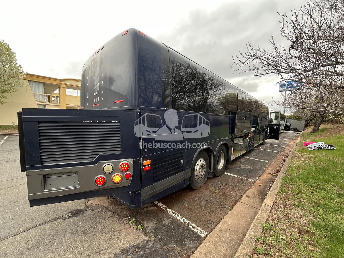 Used 2006 PREVOST X3-45