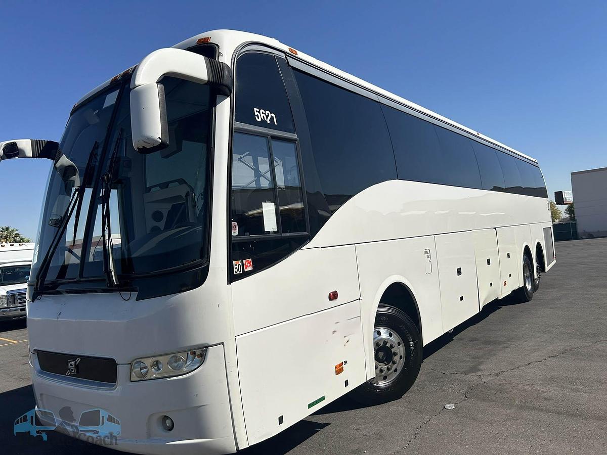 Used 2016 VOLVO 9700