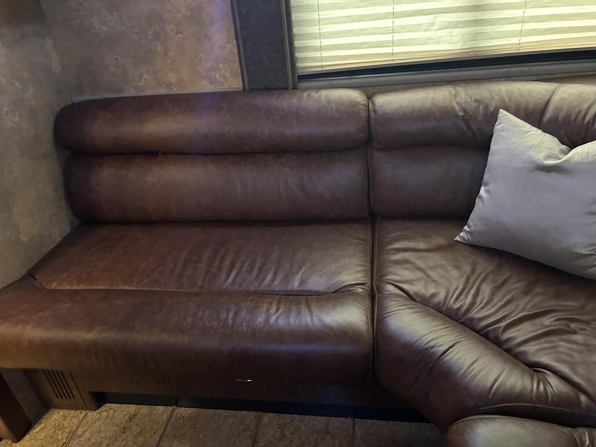 Used 2008 PREVOST XLII