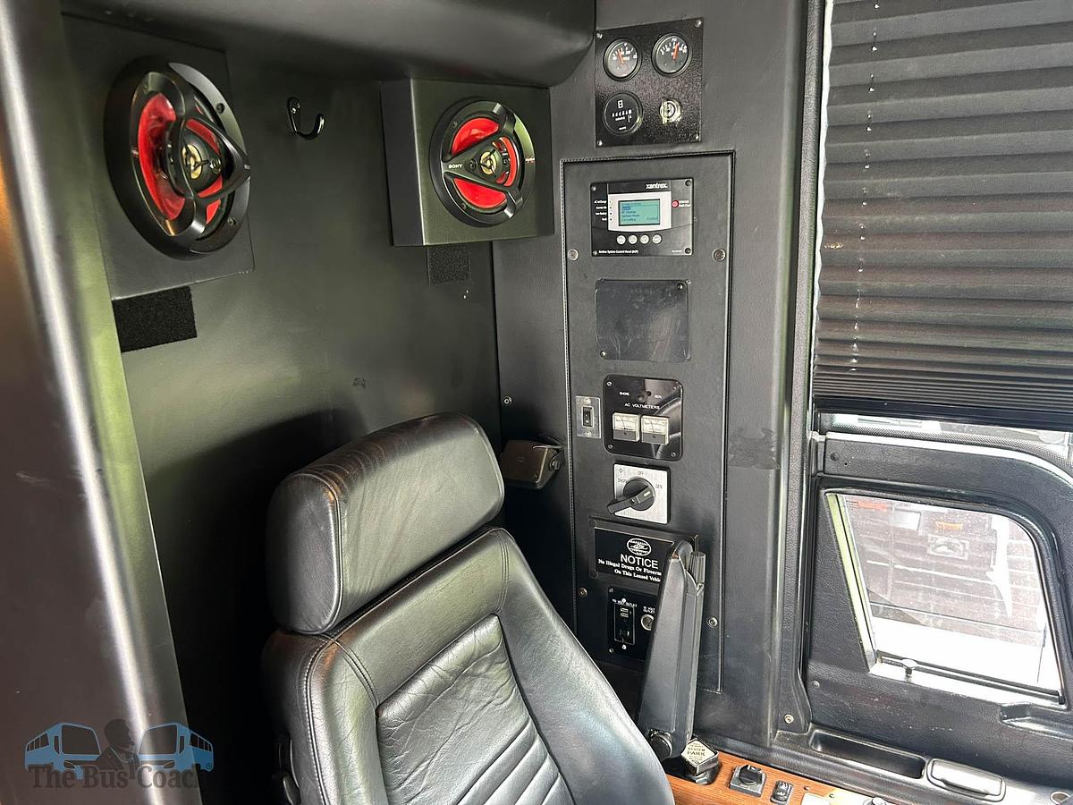 Used 2008 PREVOST XLII