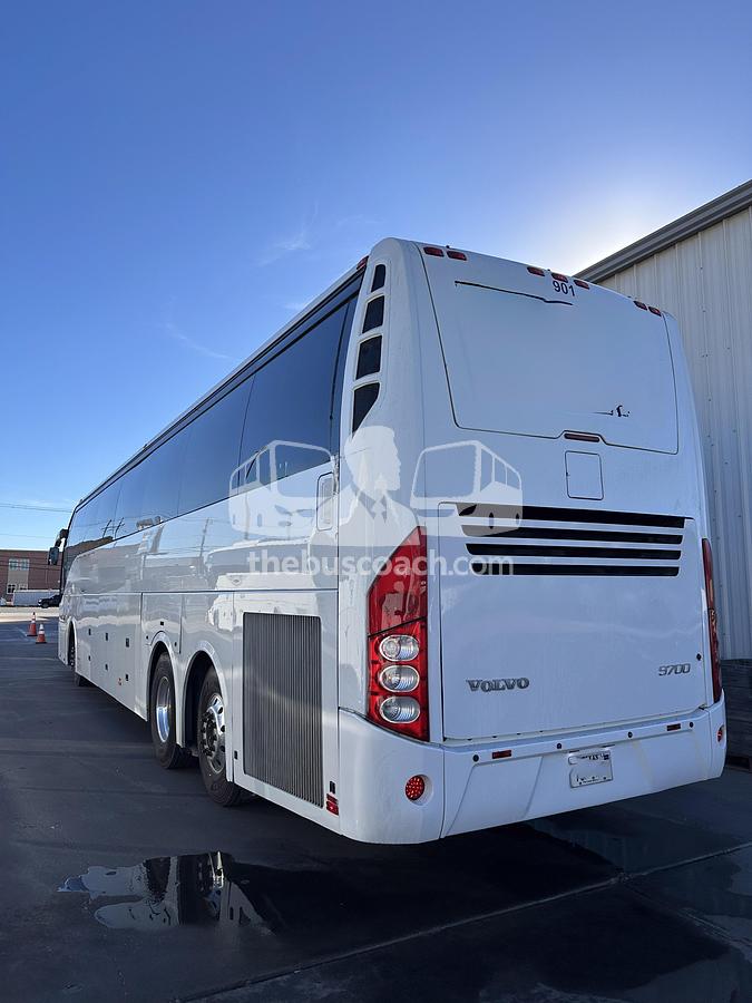 Used 2017 VOLVO 9700