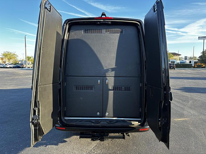 Used 2022 MERCEDES BENZ Sprinter 2500