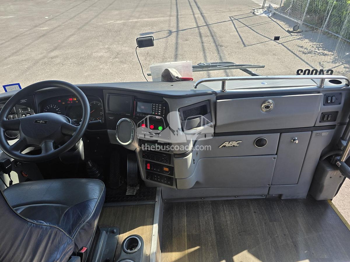 Used 2017 VAN HOOL TD925