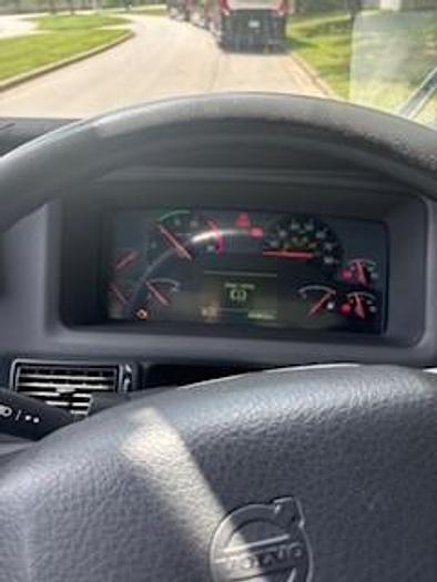 Used 2018 VOLVO 9700