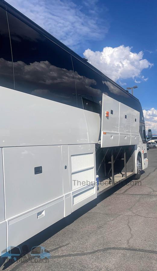 Used 2019 PREVOST H3-45