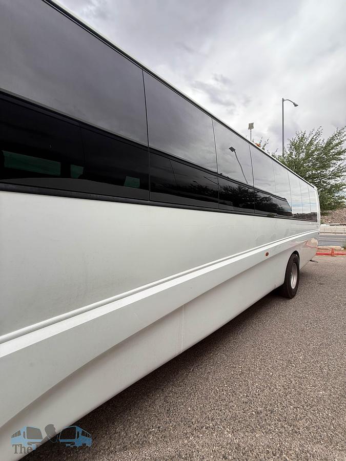 Used 2018 FREIGHTLINER GM40