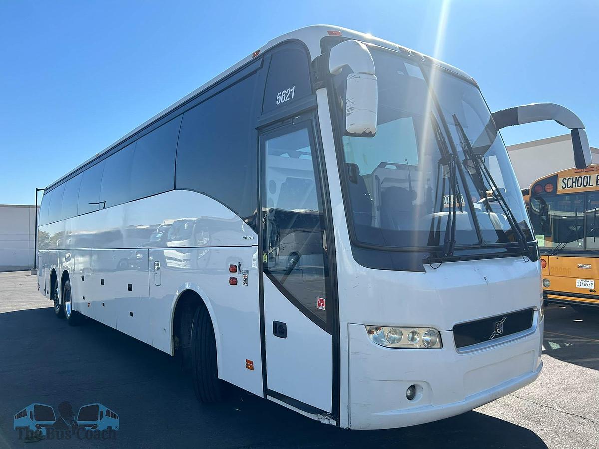 Used 2016 VOLVO 9700