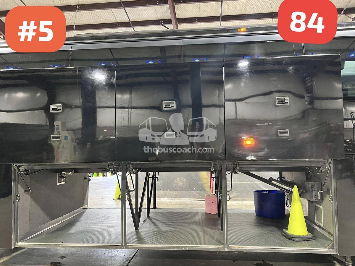 Used 2017 VOLVO 9700